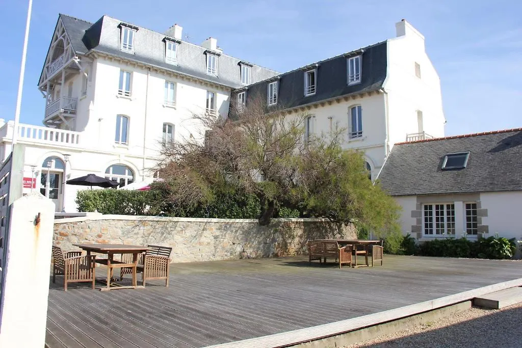 Le Chateau De Sable Aparthotel Plougasnou 3*,