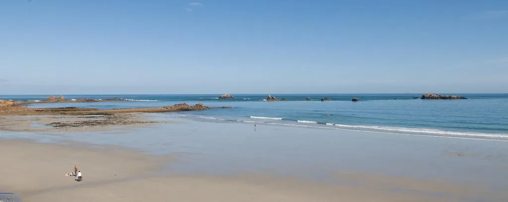 Le Chateau De Sable Aparthotel Plougasnou